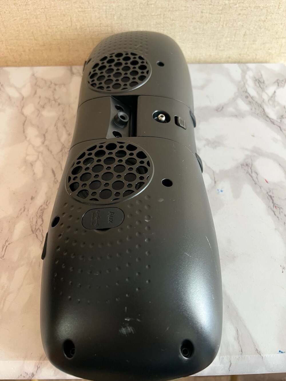 Logitech Rechargeable Speaker S715i for iPod/iPhone - Picture 5 of 12